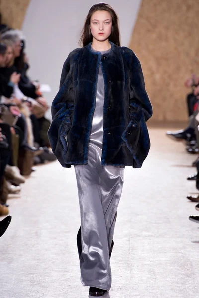 Look 29
